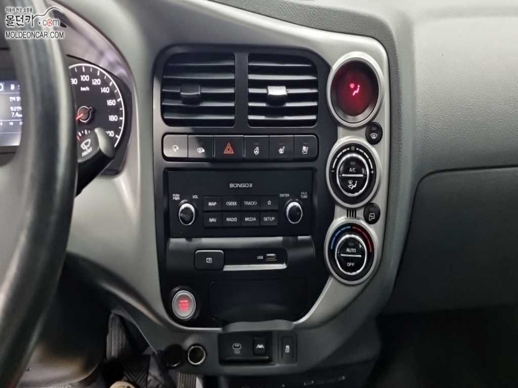 기아 봉고3 1톤 카고 LPG 9