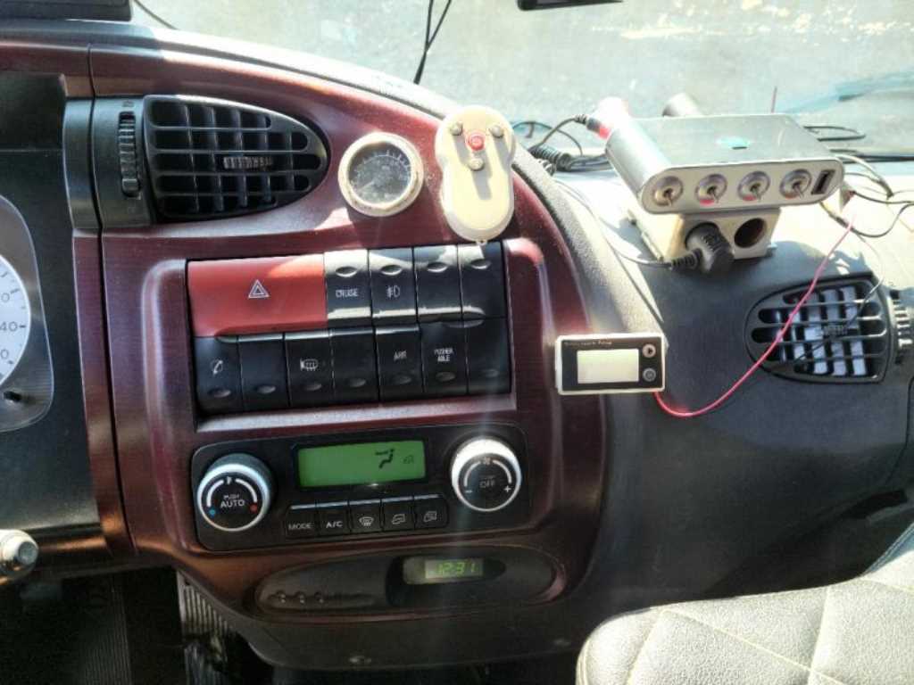 현대 메가트럭 카고 4.5톤 수동 8