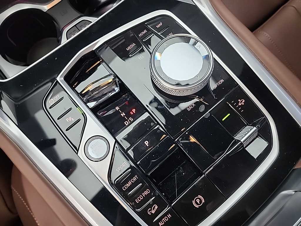 BMW X6 xDrive 40i M Sport 9