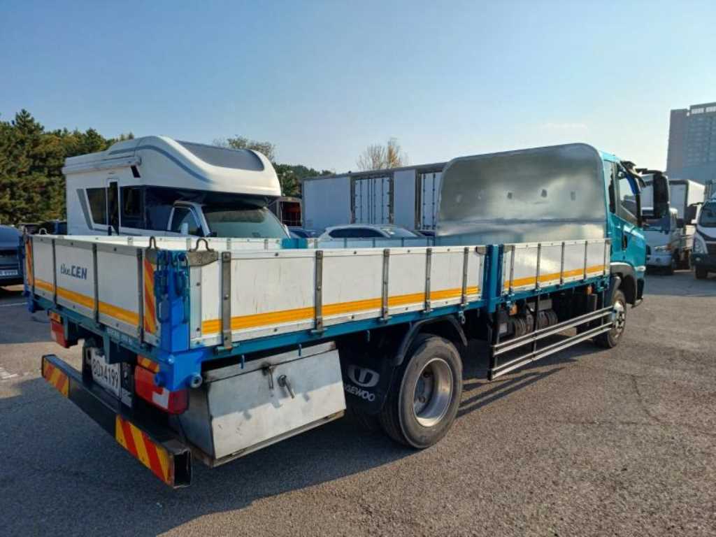 타타대우 더쎈 3.5톤 카고 3