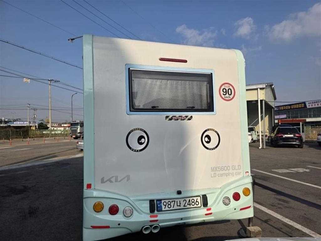 기아 봉고3 캠핑트럭 2