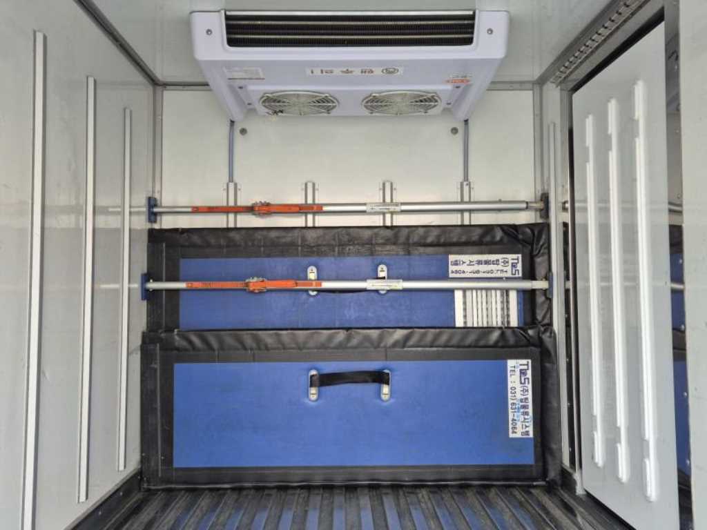 기아 봉고3 1톤 냉동탑 18