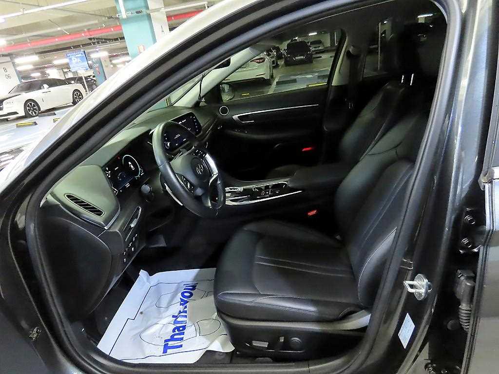 Hyundai Sonata Premium Plus 7