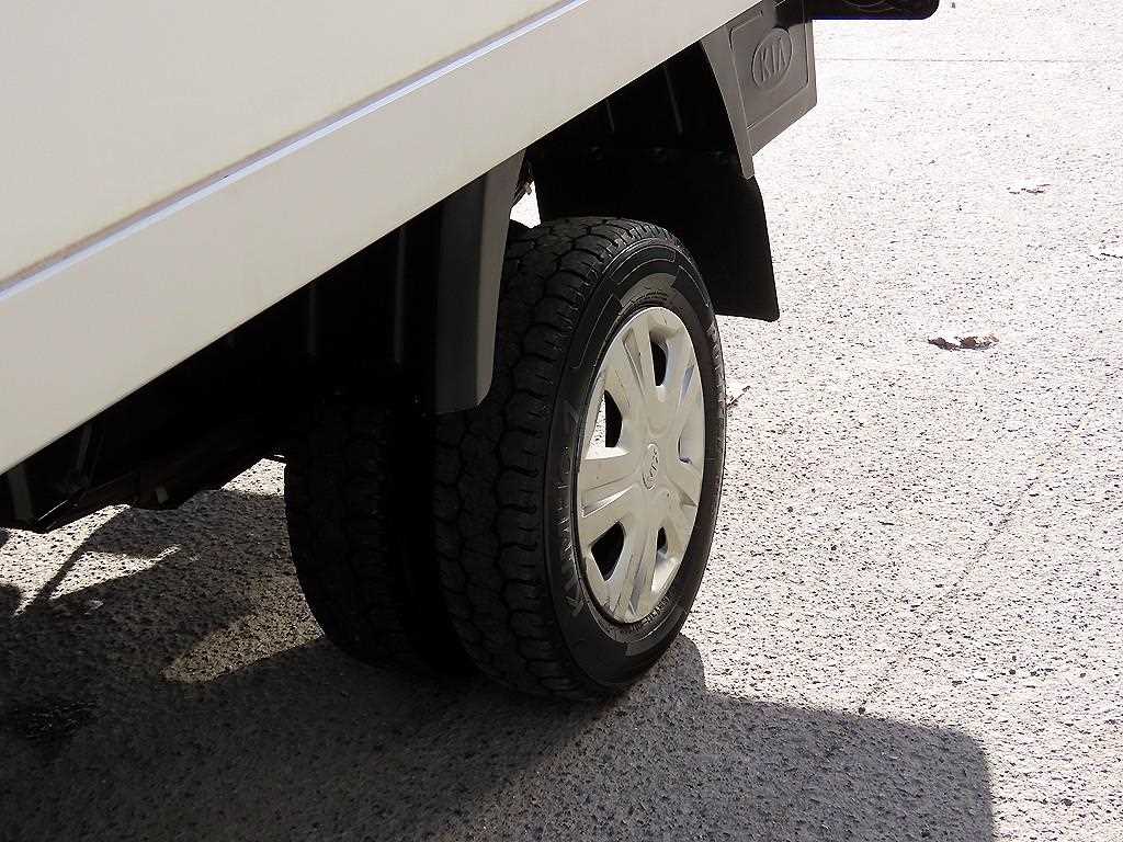 기아 봉고3 1톤 표준탑 LPG 18