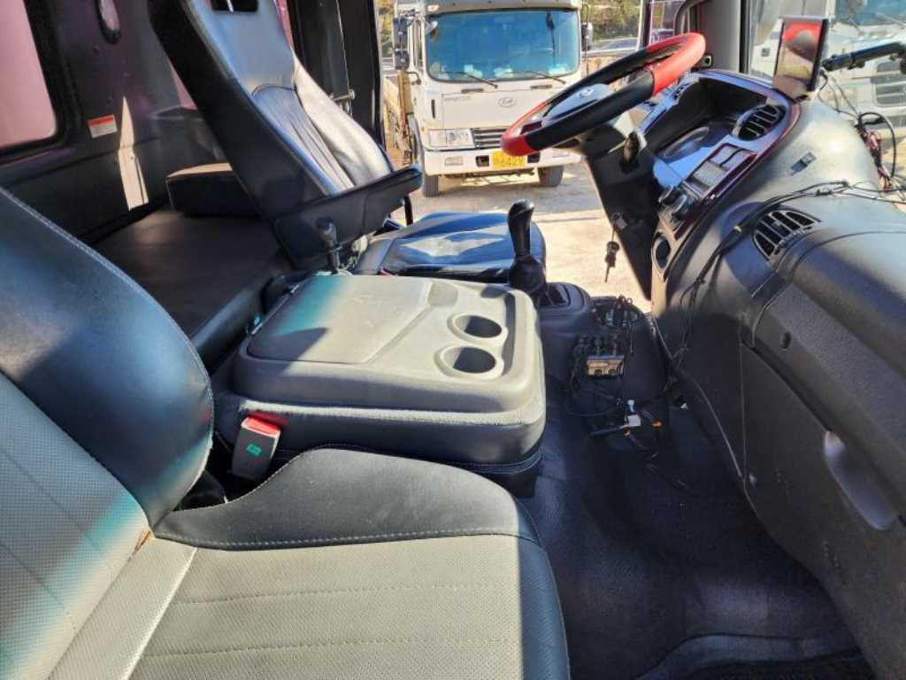 현대 메가트럭 익스하이탑 장축 13