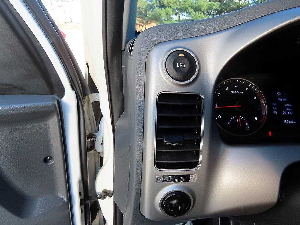 기아 봉고3 1톤 표준탑 LPG 12