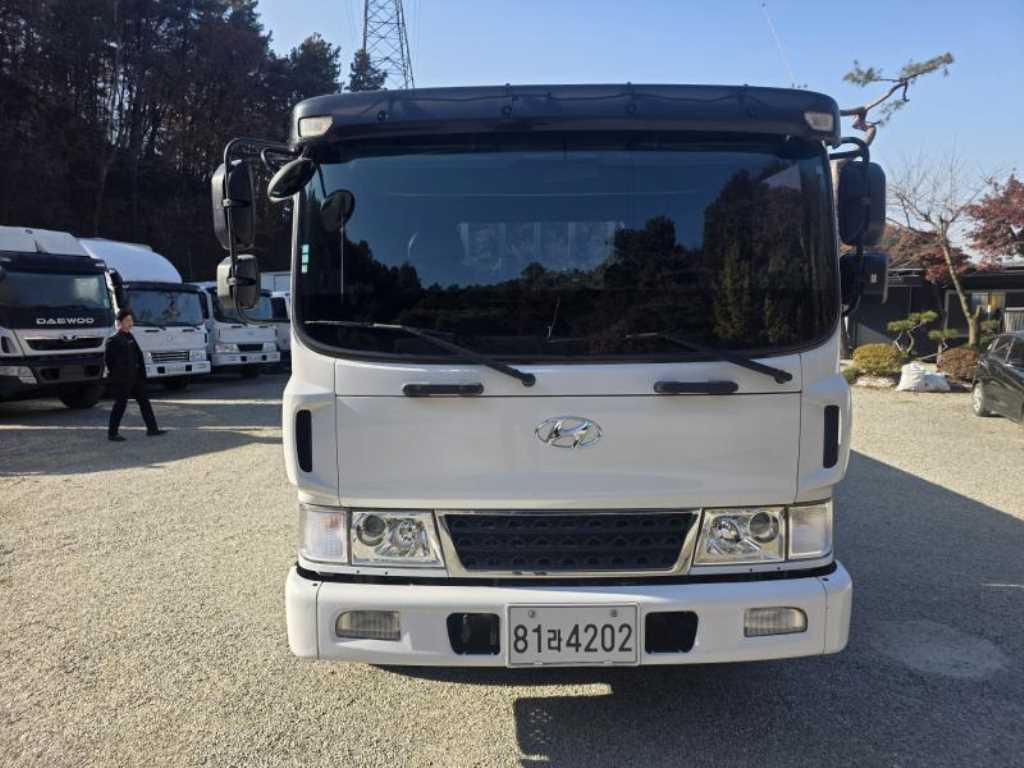 현대 메가트럭 단바리 카고 5톤 수동 2
