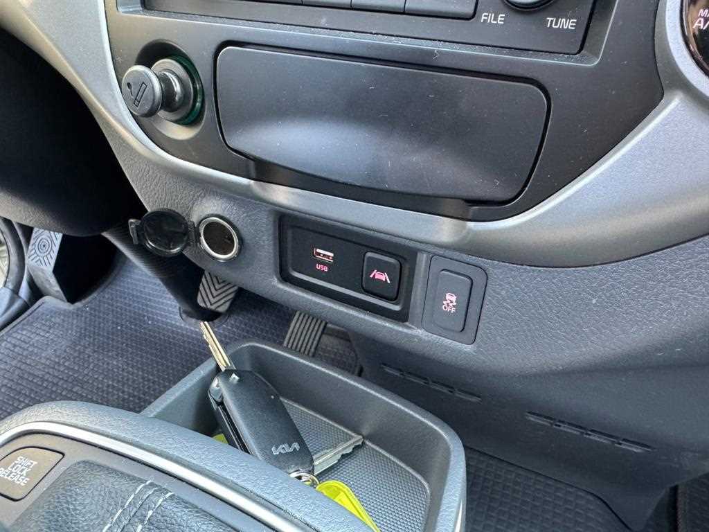 기아 봉고3 1톤 카고 표준캡 장축 LPG 11