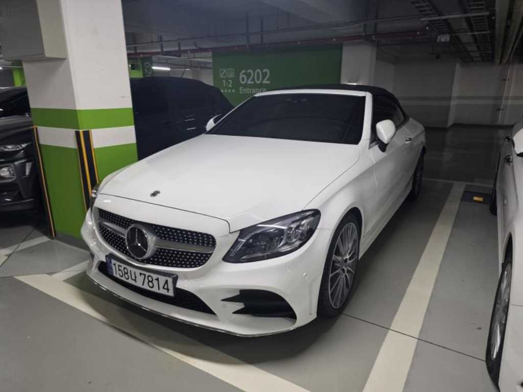 Mercedes-Benz C-Class C200 Cabriolet 2