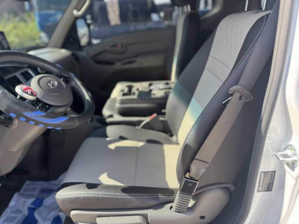 현대 포터2 1톤 냉장탑 LPG 4