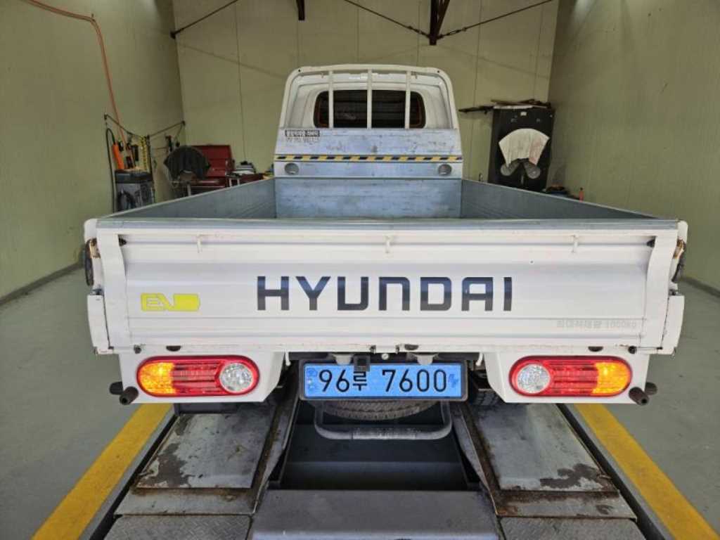 현대 포터2 1톤 카고 전기 2