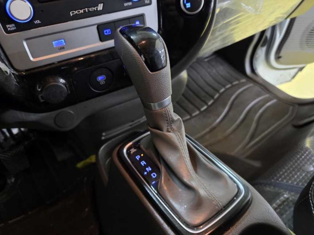 현대 포터2 1톤 카고 LPG 17