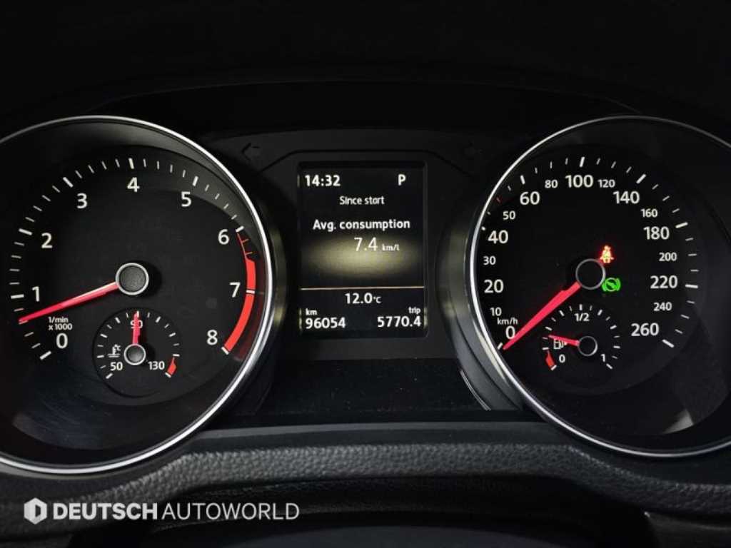 Volkswagen Passat 1.8 TSI 9