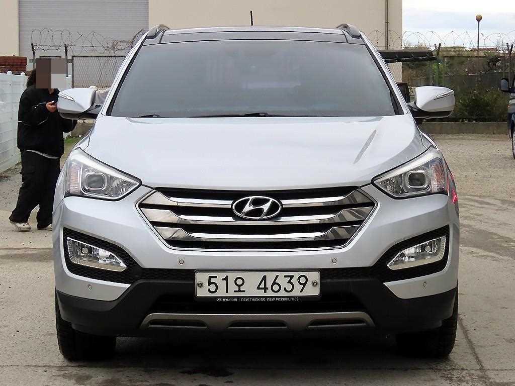 Hyundai Santa Fe Diesel 2WD 2.0 Exclusive Special 2