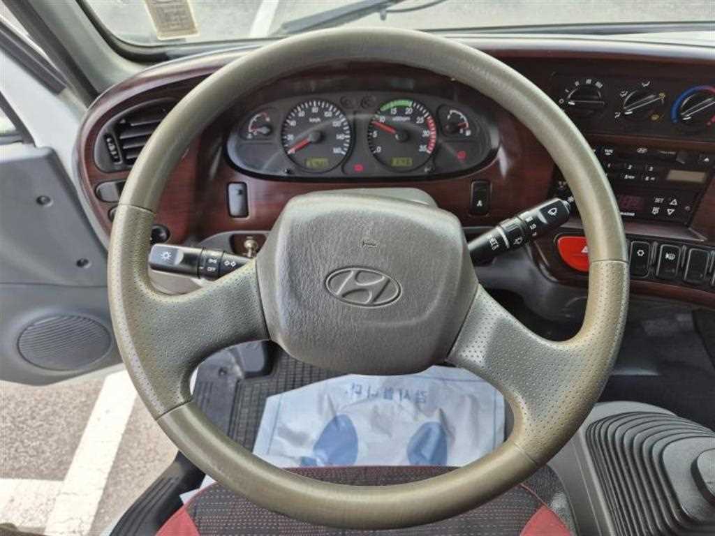 현대 이마이티 2.5톤 냉동탑 11