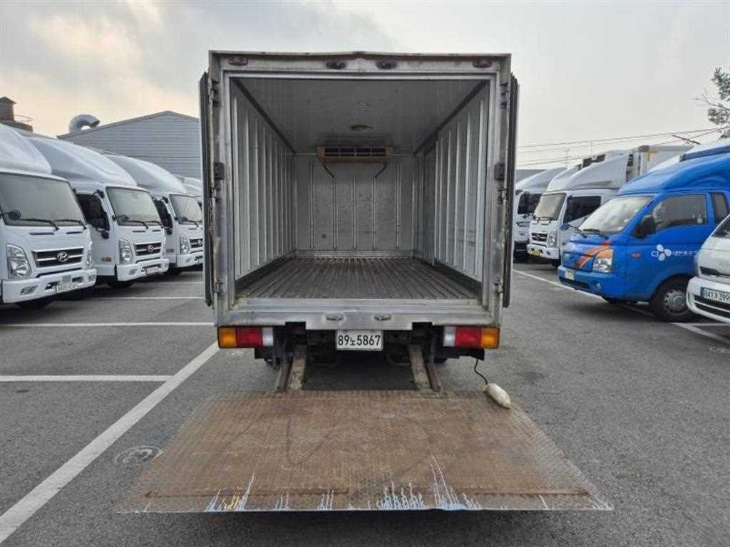 현대 이마이티 2.5톤 냉동탑 2