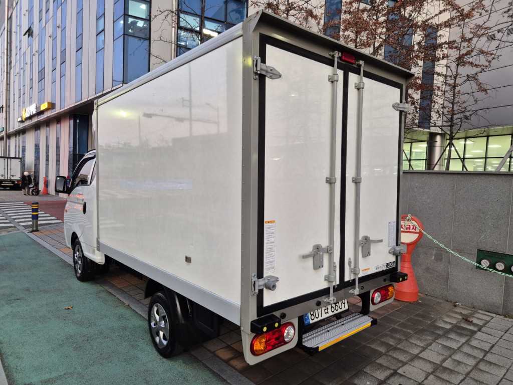 현대 포터2 1톤 냉동탑 LPG 3