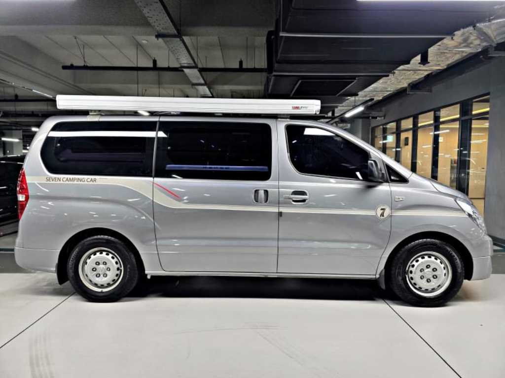 Hyundai Starex Camping Car 2WD 4