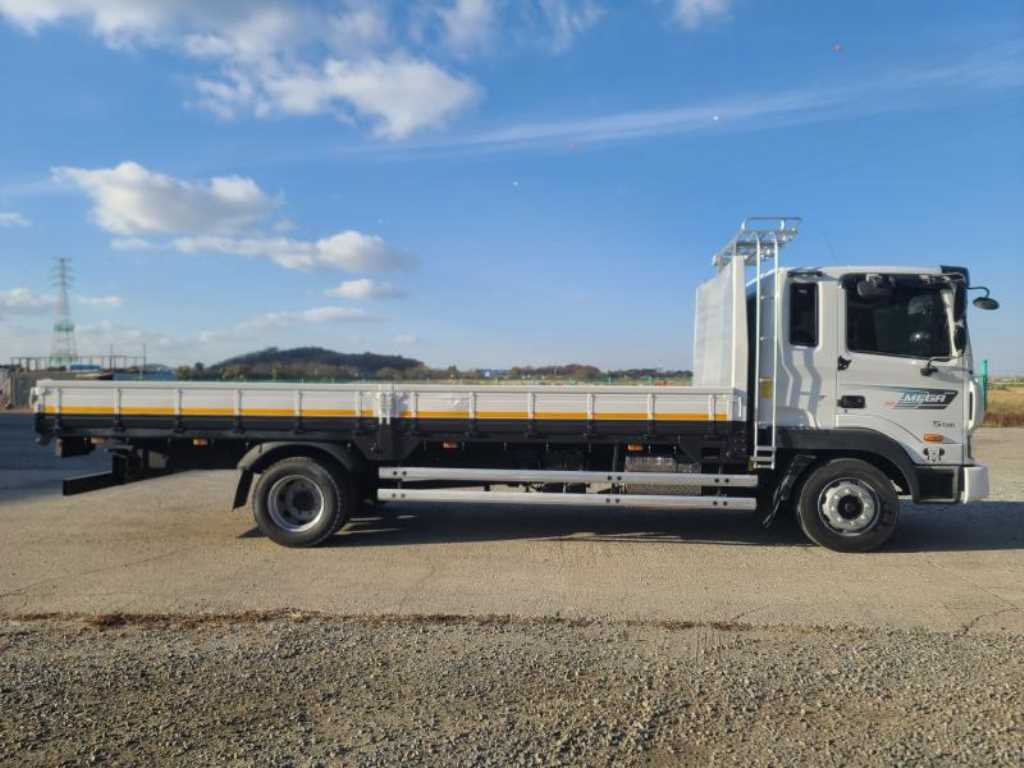 현대 메가트럭 카고 장축 4