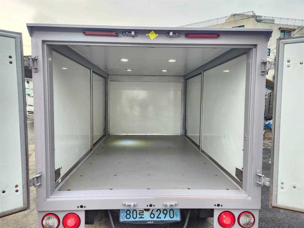 기아 봉고3 1톤 저상탑 전기 8