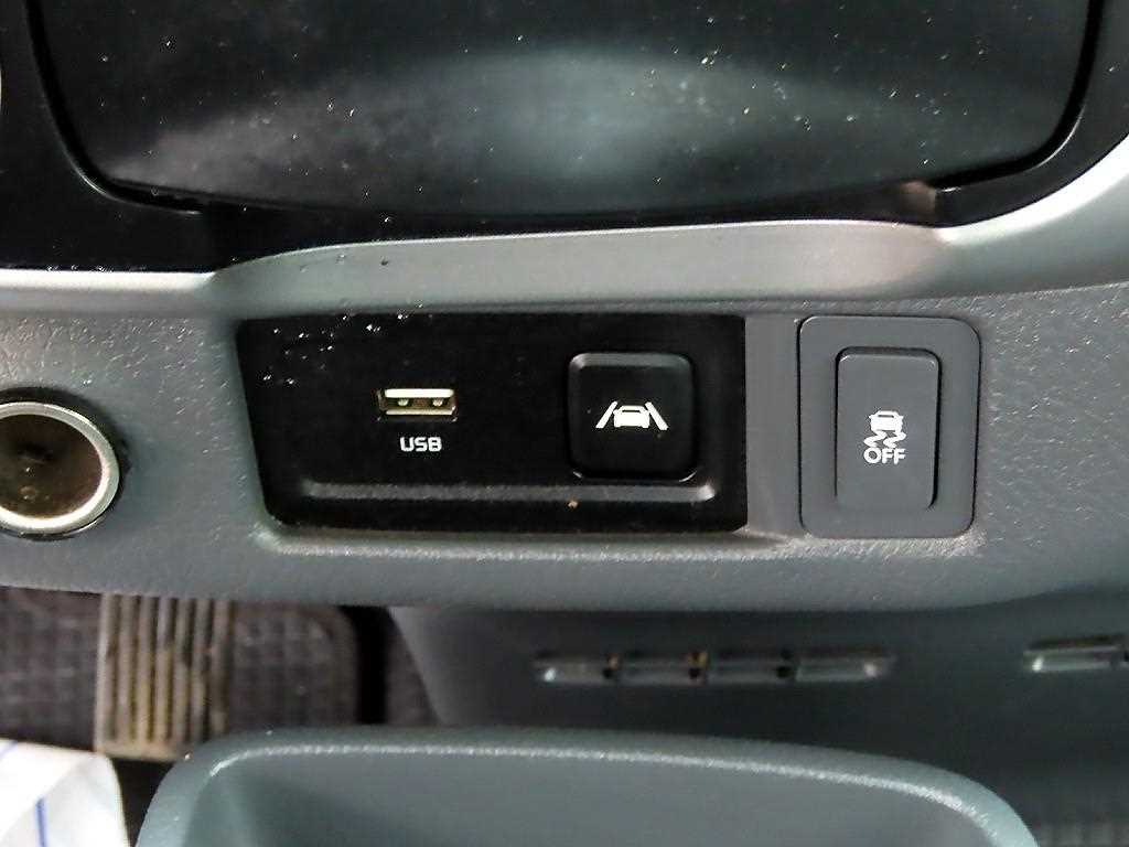 기아 봉고3 1톤 카고 LPG 11