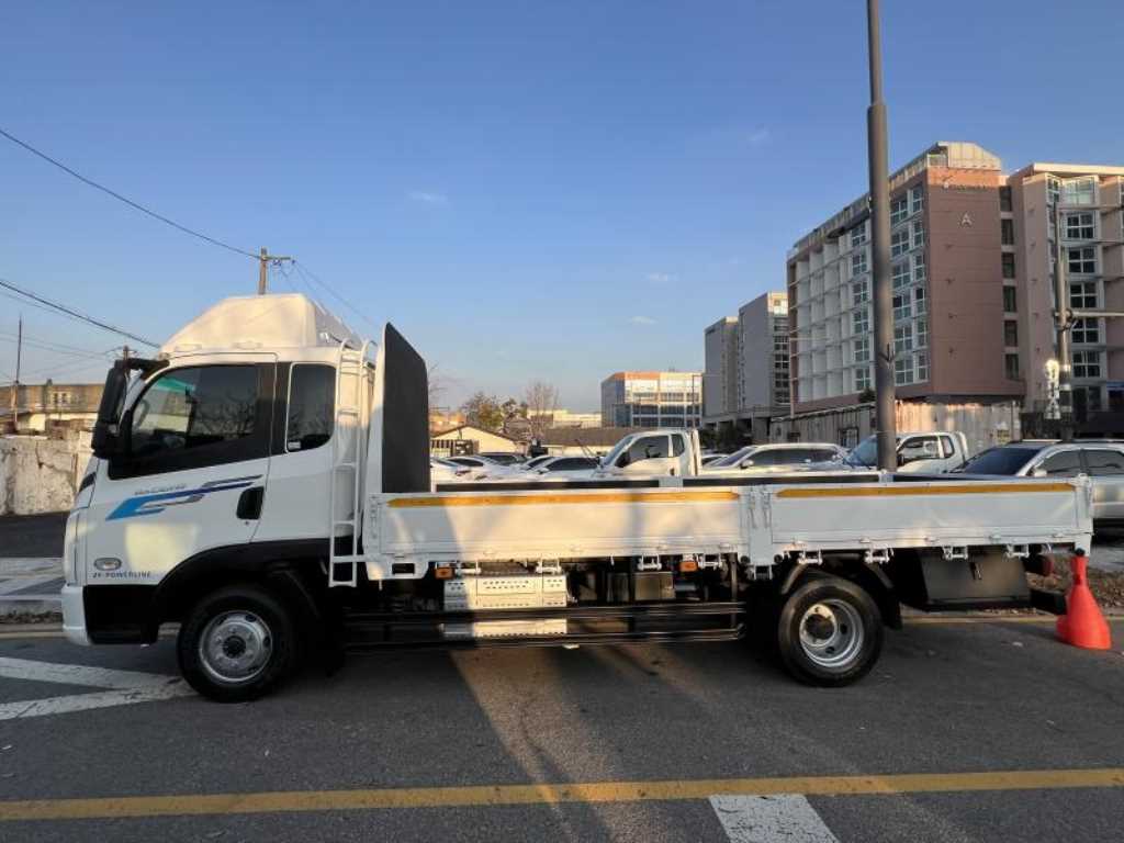 타타대우 더쎈 카고 5