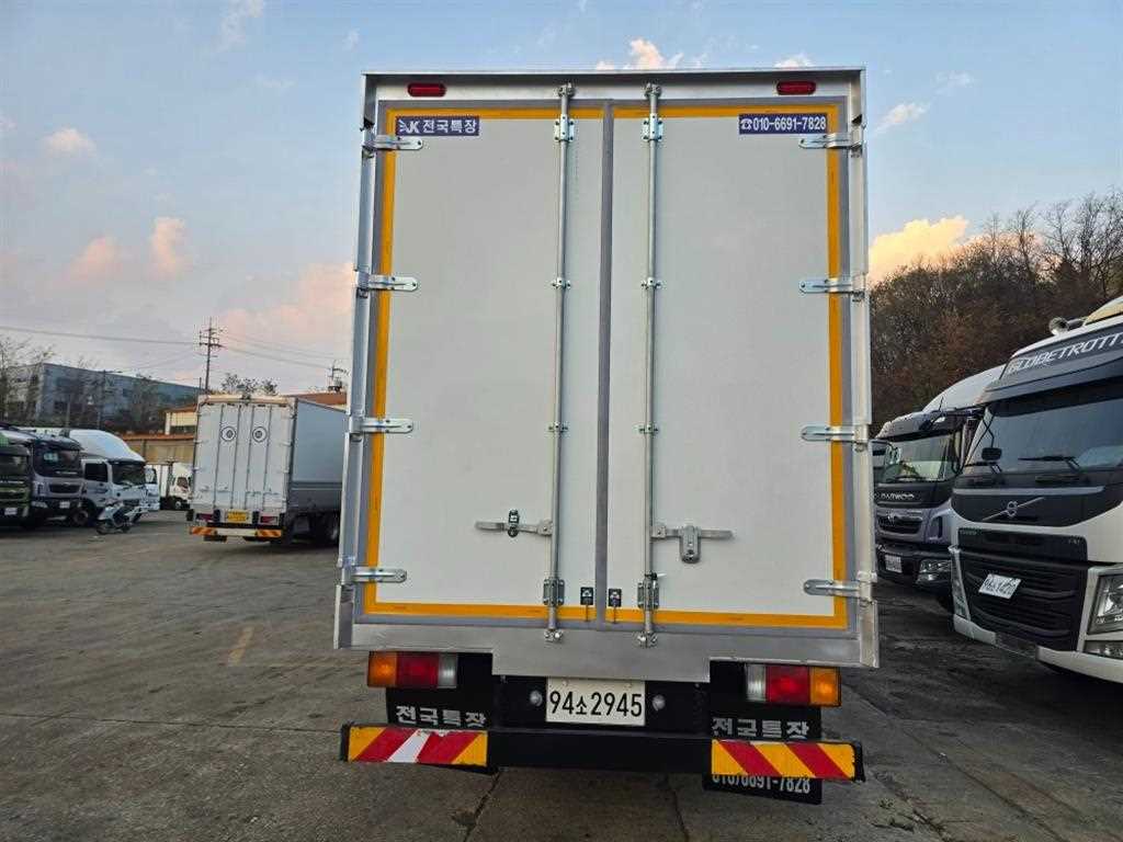 현대 메가트럭 단바리 표준탑 5톤 수동 4