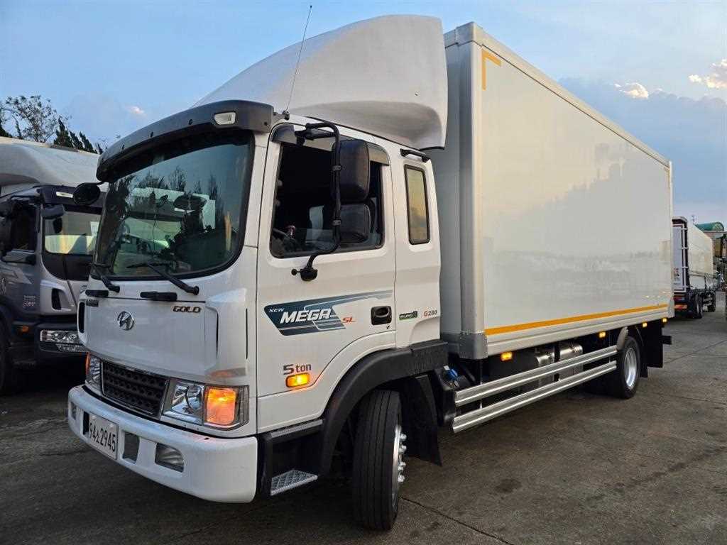현대 메가트럭 단바리 표준탑 5톤 수동
