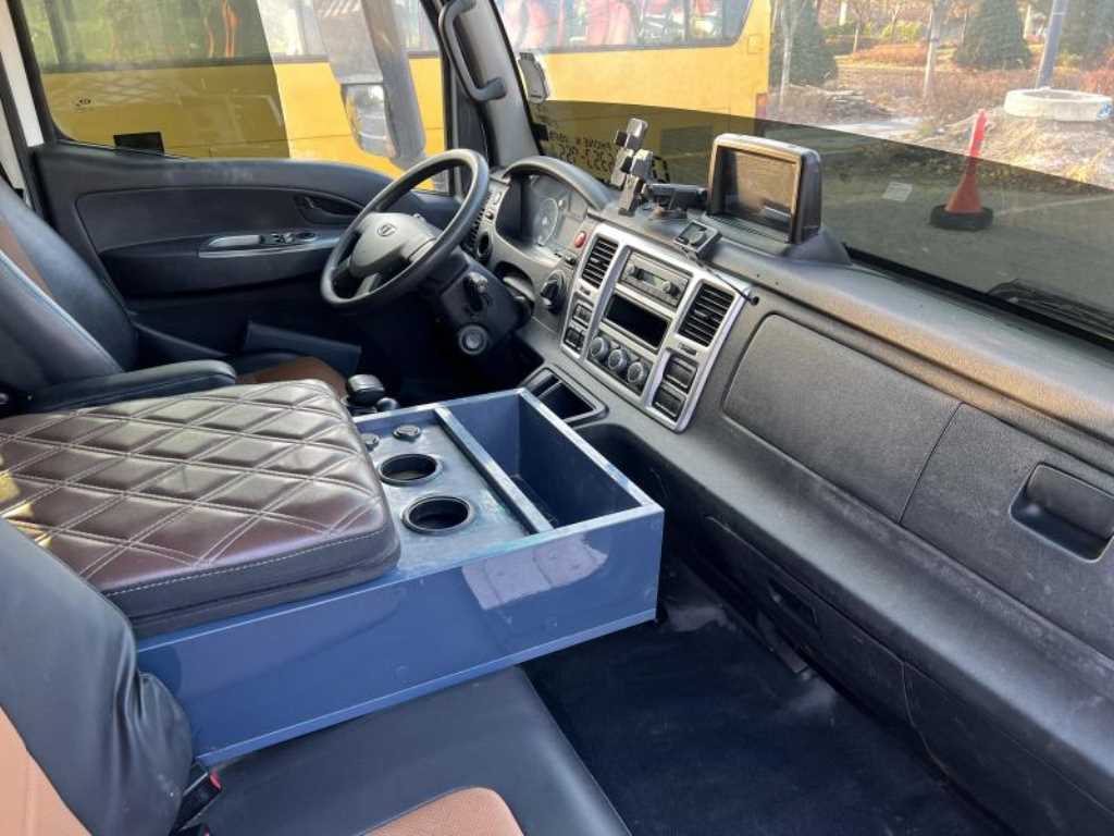 타타대우 더쎈 카고 19