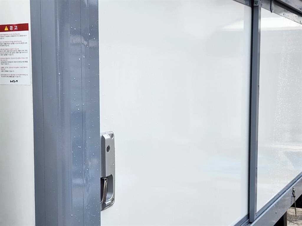 기아 봉고3 1톤 저상탑 전기 13