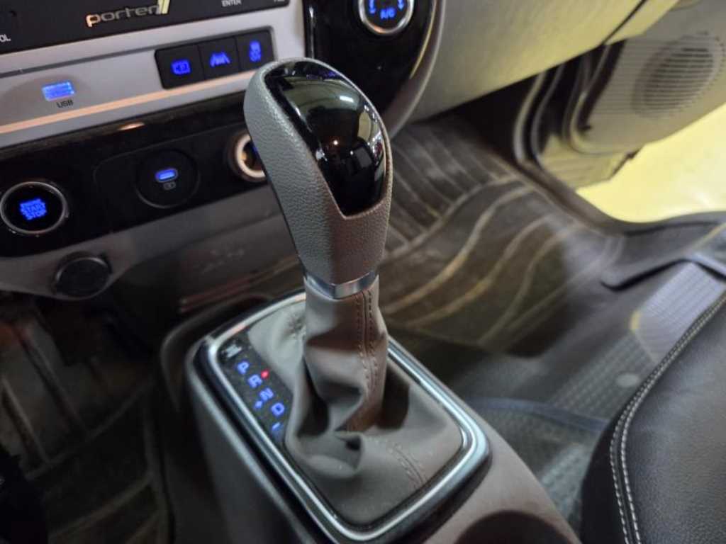 현대 포터2 1톤 카고 LPG 17