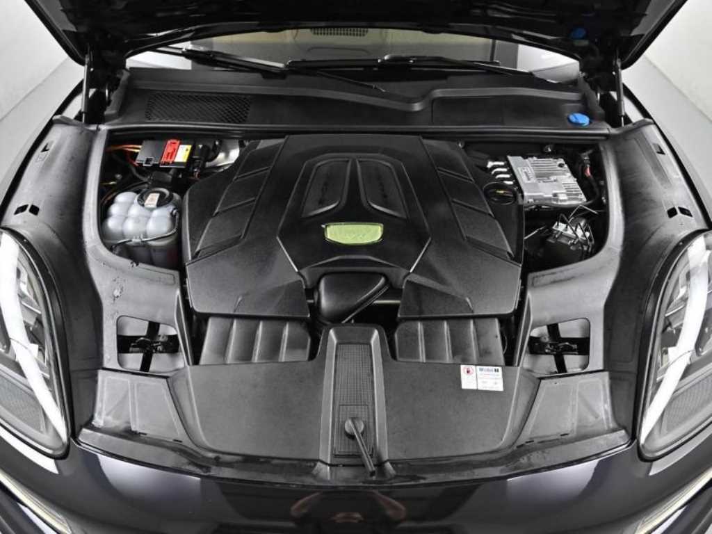 Porsche Cayenne 3.0 Coupe Platinum Edition 7