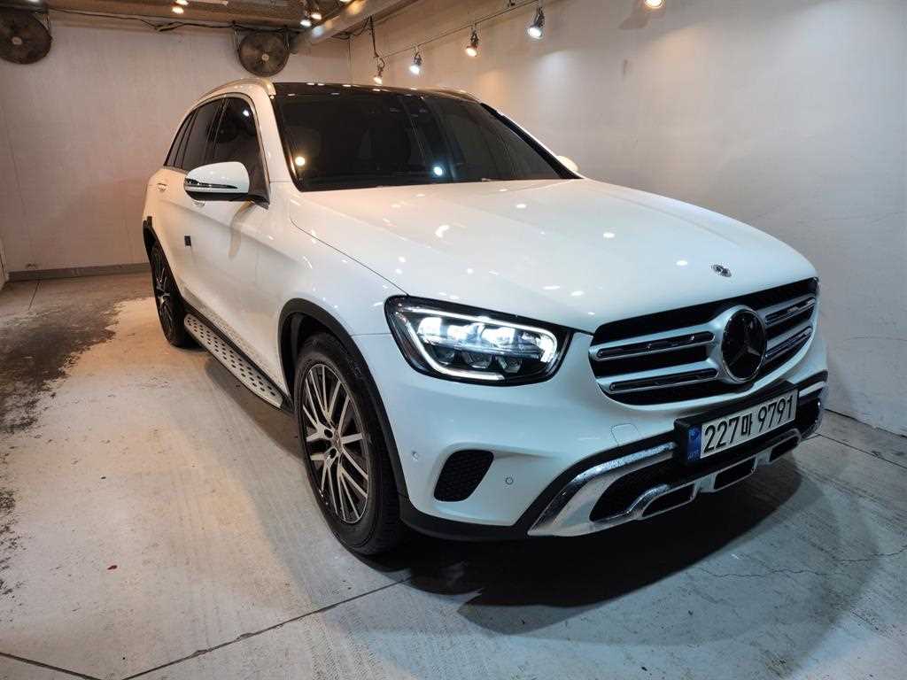 벤츠 GLC 클래스 GLC 220 d 4MATIC 사진 2/20