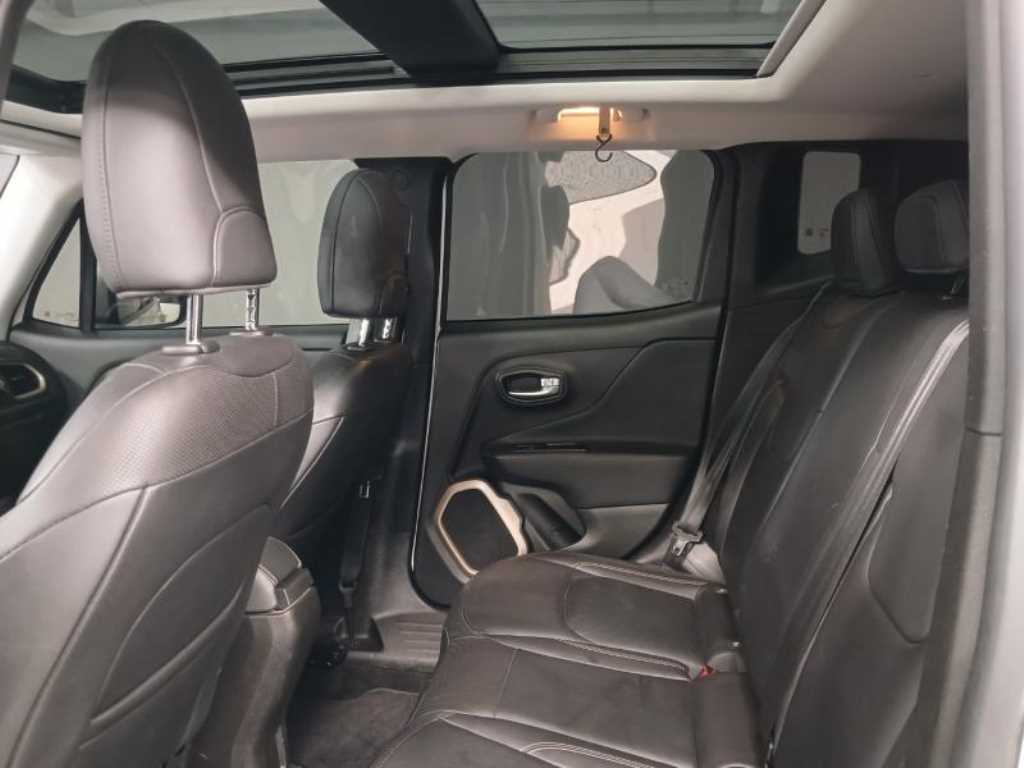 Jeep Renegade 2.4 Longitude 8