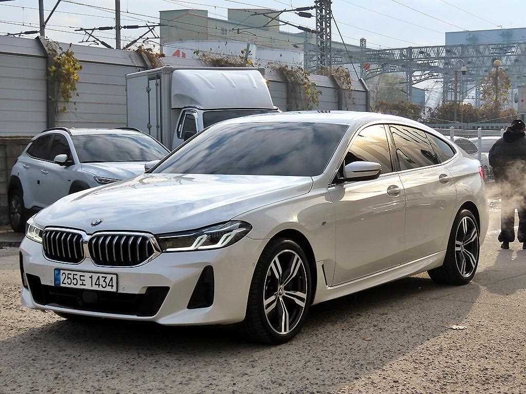 BMW 그란투리스모 630i xDrive M 스포츠 사진 2/20
