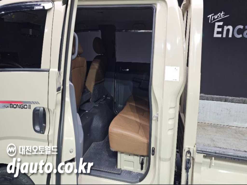 기아 봉고3 1톤 카고 더블캡 장축 LPG 10