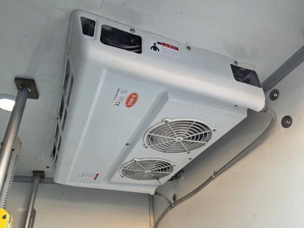 기아 봉고3 1톤 냉동탑 18