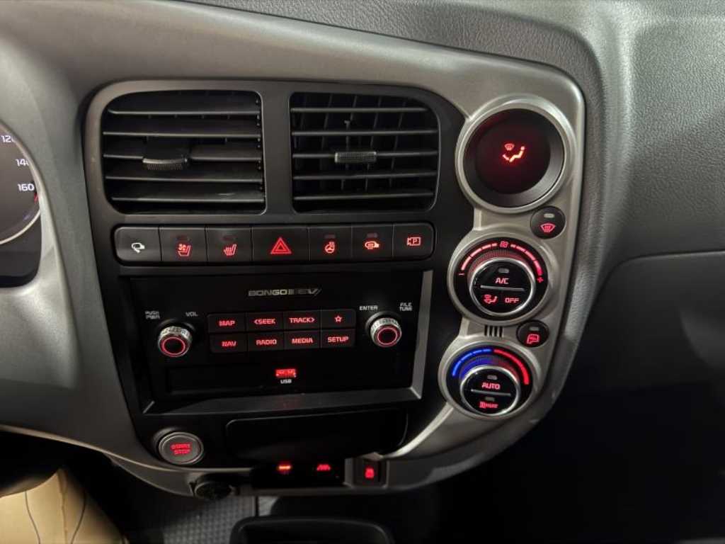 기아 봉고3 1톤 윙바디 전기 11