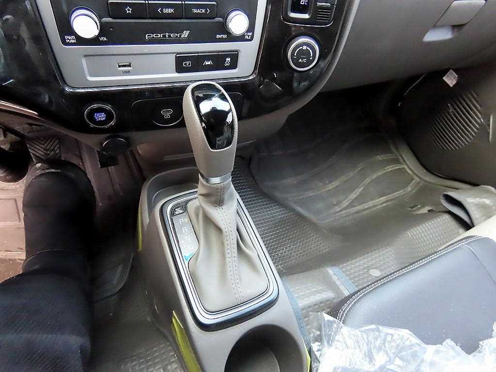 현대 포터2 1톤 윙바디 LPG 10