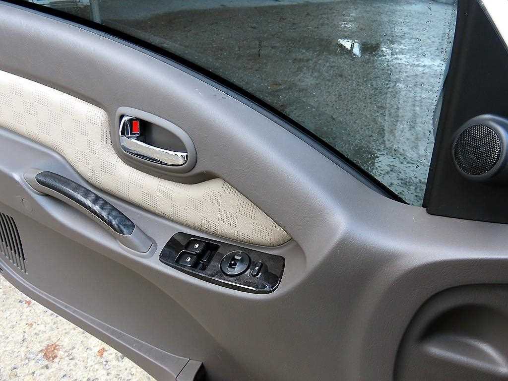 현대 포터2 1톤 윙바디 LPG 11