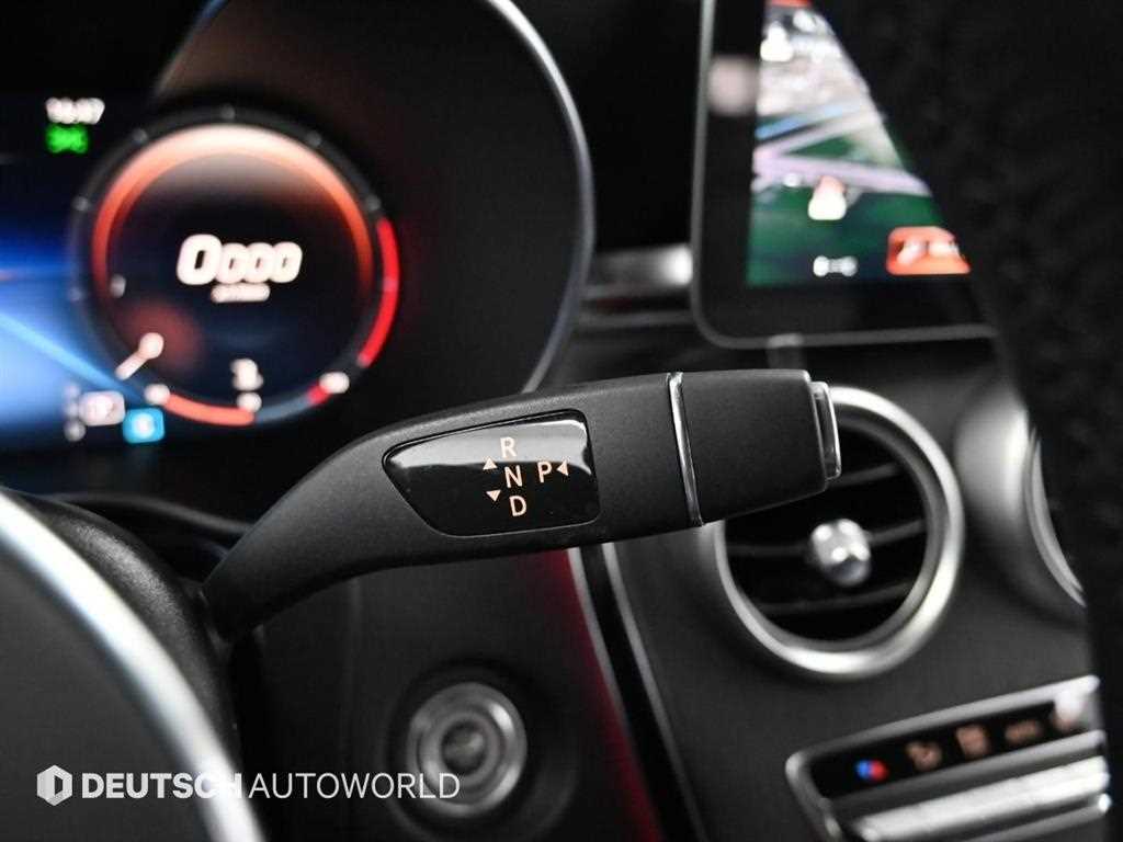 Mercedes-Benz GLC-Class GLC300 4MATIC Coupe 10