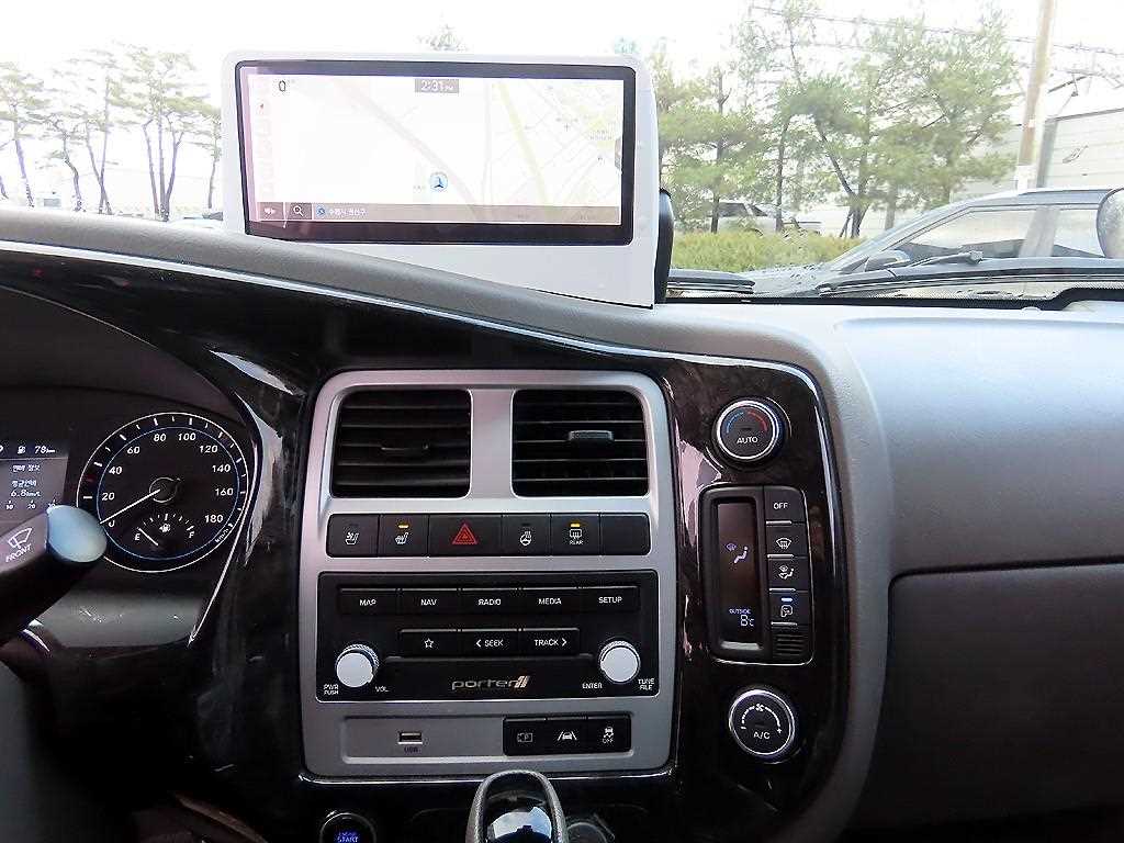 현대 포터2 1톤 윙바디 LPG 13