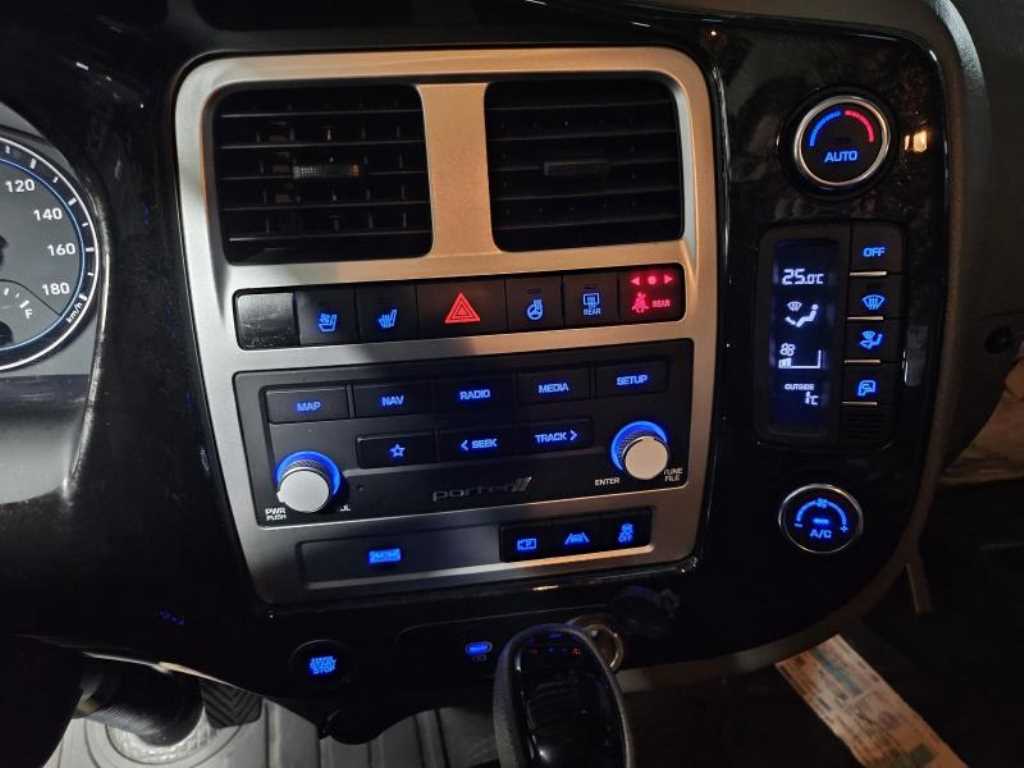 현대 포터2 1톤 카고 LPG 9