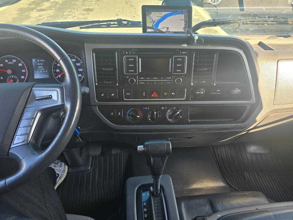 현대 올뉴마이티 2.5톤 익스하이탑 17