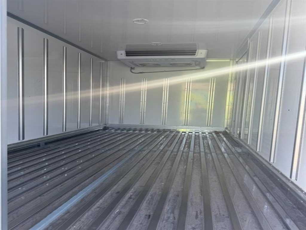 현대 포터2 1톤 냉장탑 LPG 7