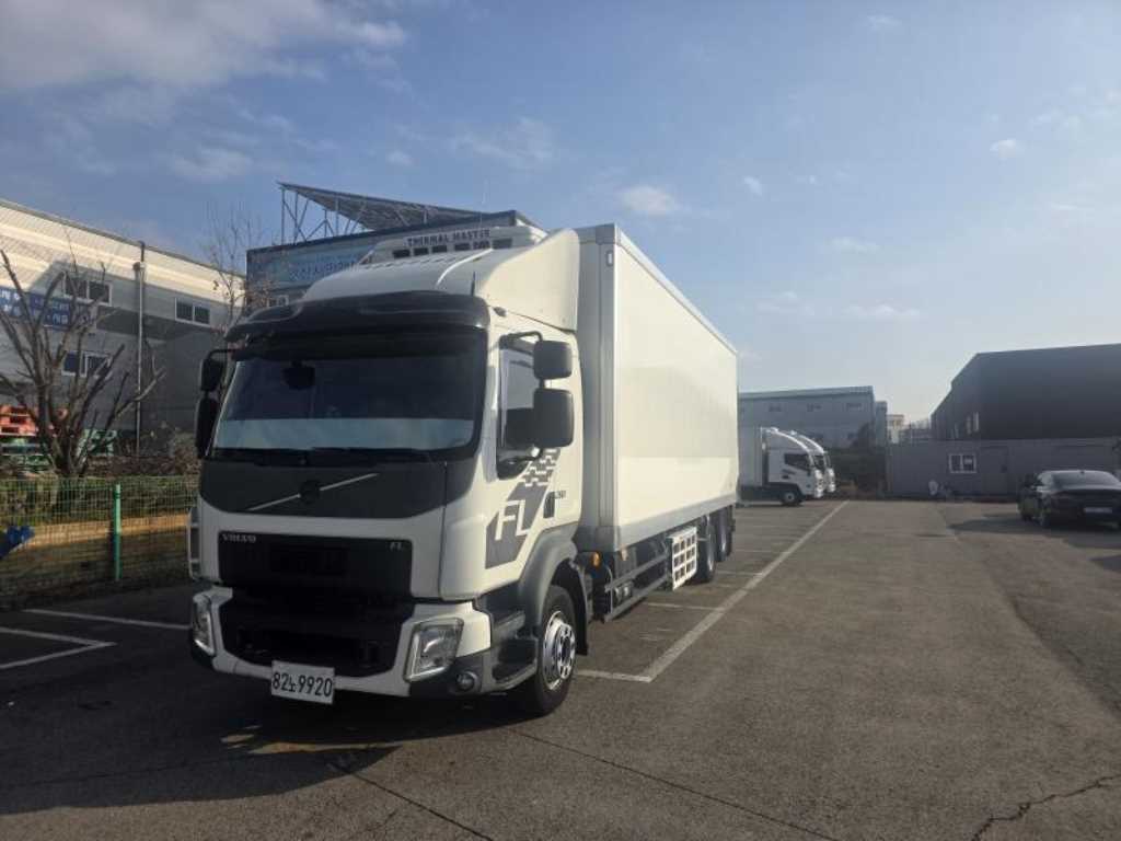 볼보 FL 냉동탑 4.5톤 오토 1