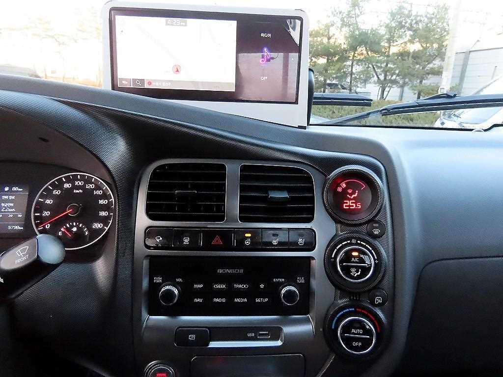 기아 봉고3 1.2톤 카고 LPG 12