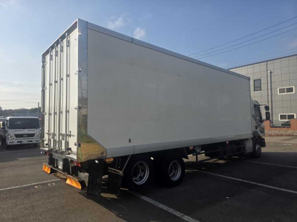 볼보 FL 냉동탑 4.5톤 오토 5