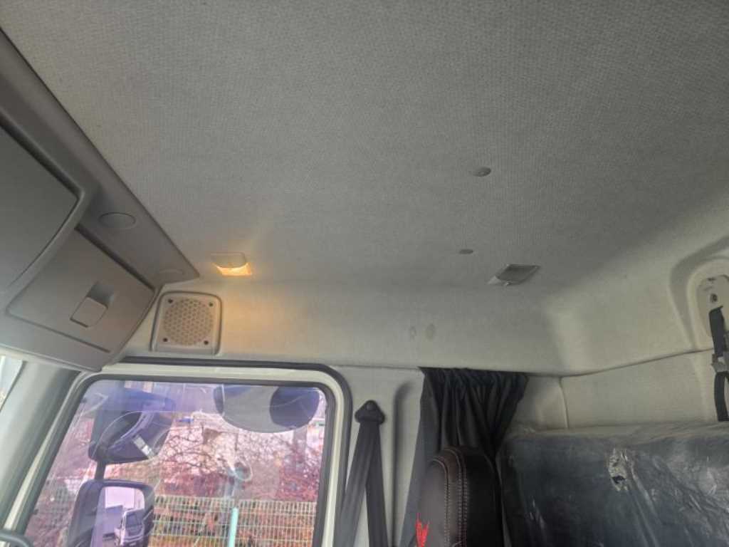 볼보 FL 냉동탑 4.5톤 오토 18