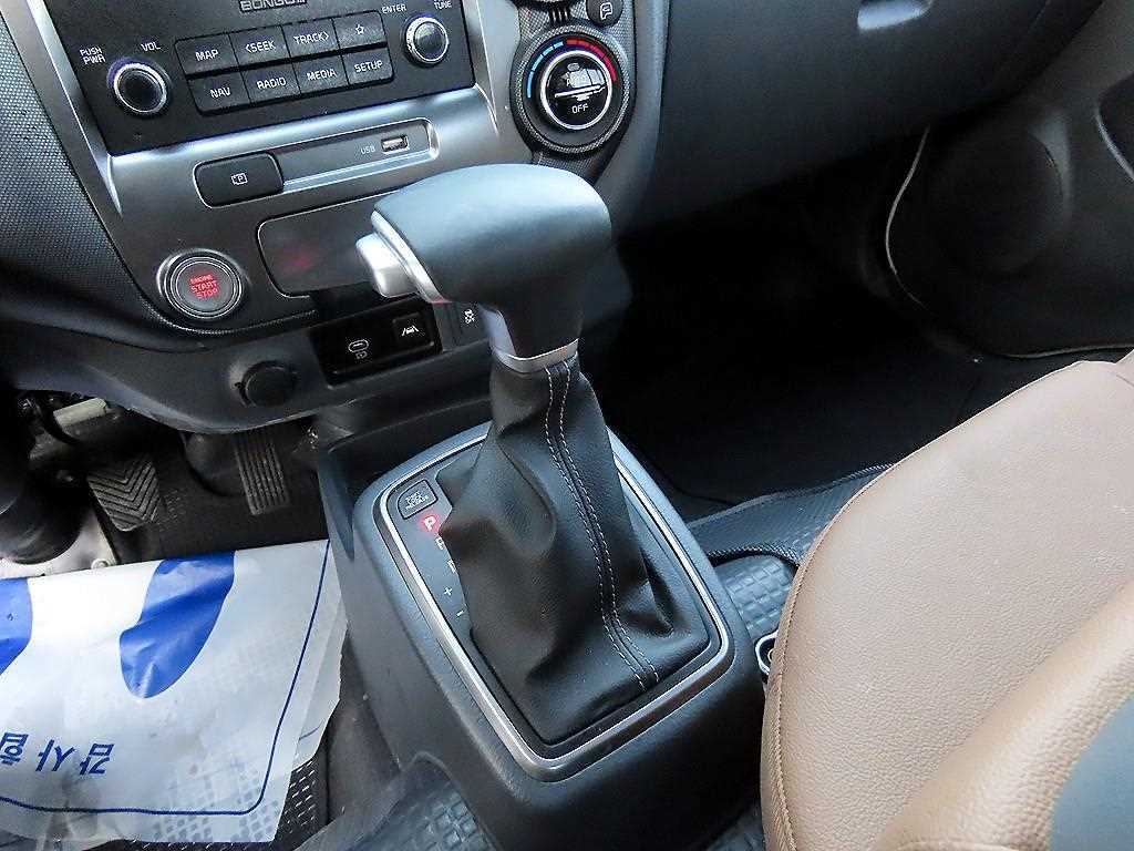 기아 봉고3 1.2톤 카고 LPG 9